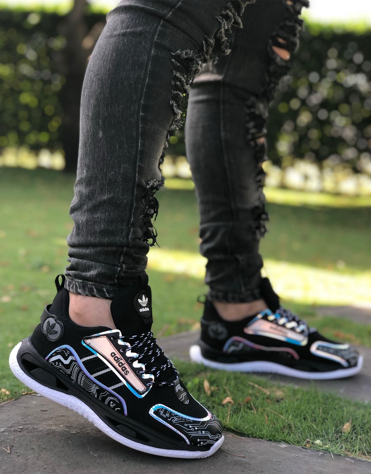 ADIDAS MAMBA