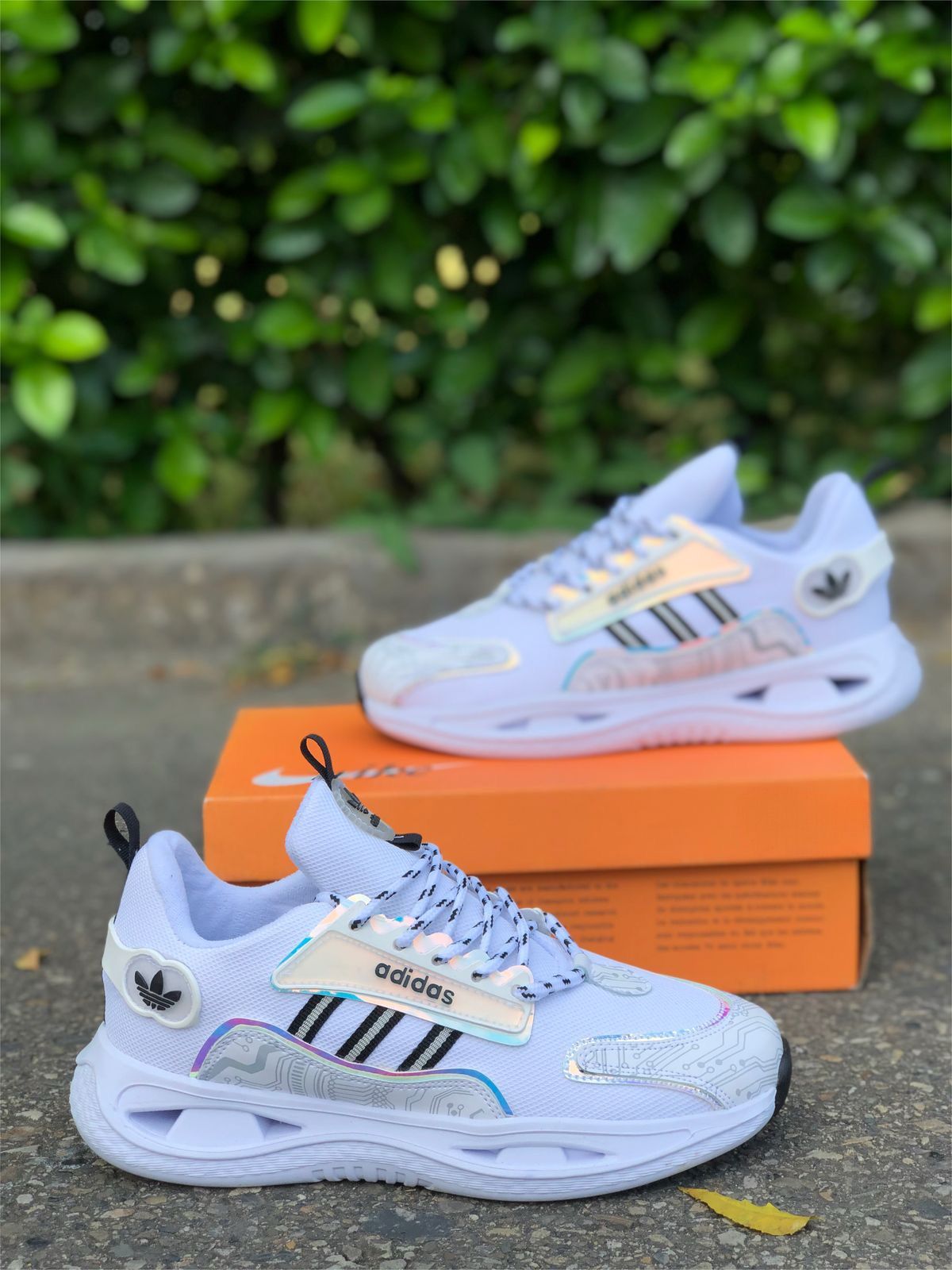 ADIDAS MAMBA